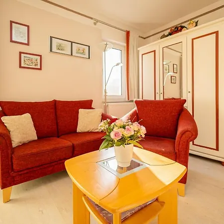 Apartman 2 Im Eg Haus Stranddistel, Geschmackvoll Eingerichtete Fur 2 Personen In