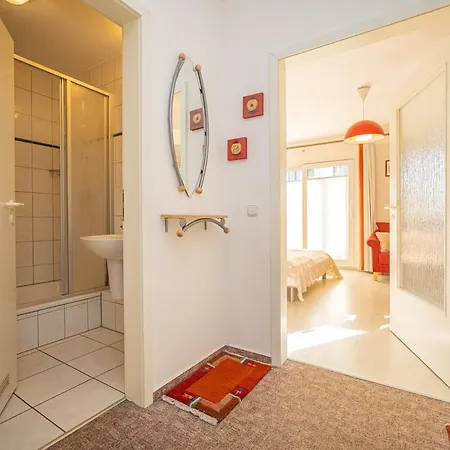 2 Im Eg Haus Stranddistel, Geschmackvoll Eingerichtete Fur 2 Personen In Zingst