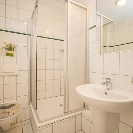 Apartman 2 Im Eg Haus Stranddistel, Geschmackvoll Eingerichtete Fur 2 Personen In Zingst