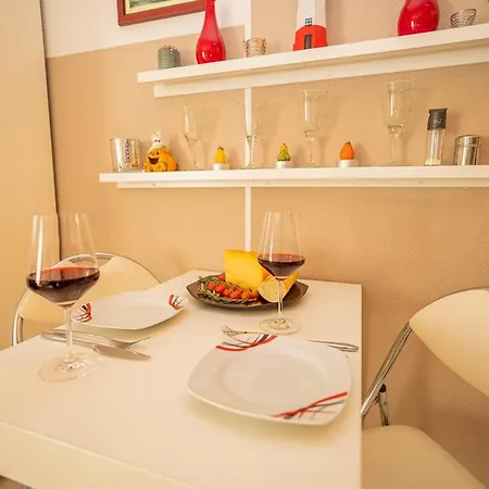 Apartman 2 Im Eg Haus Stranddistel, Geschmackvoll Eingerichtete Fur 2 Personen In