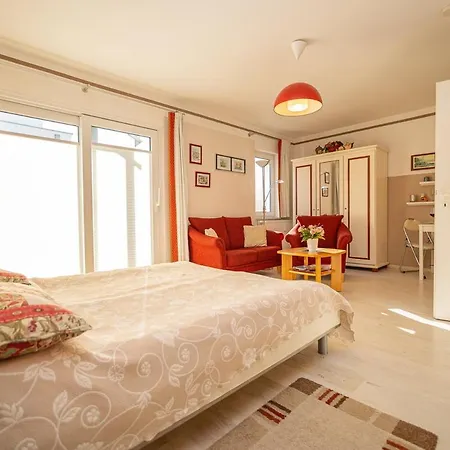 2 Im Eg Haus Stranddistel, Geschmackvoll Eingerichtete Fur 2 Personen In Apartman *