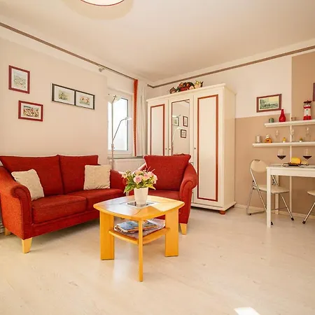 Apartman 2 Im Eg Haus Stranddistel, Geschmackvoll Eingerichtete Fur 2 Personen In Zingst